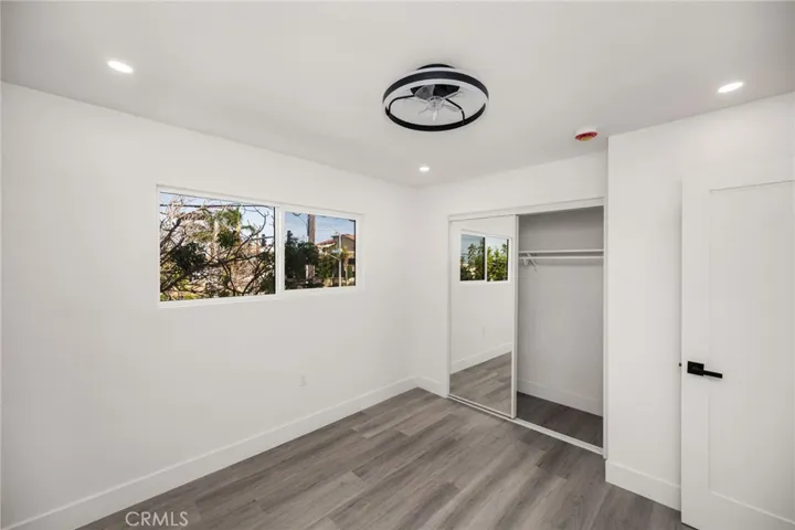 Unit B 1200 sqft