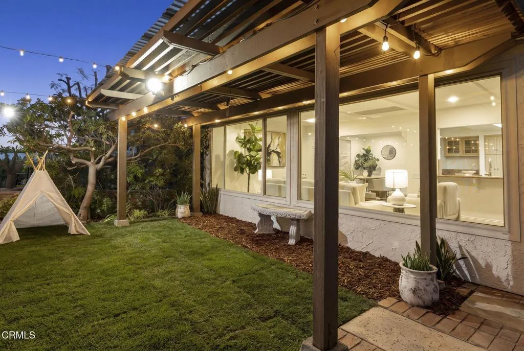 97-web-or-mls-381A2671-Twilight Flash --