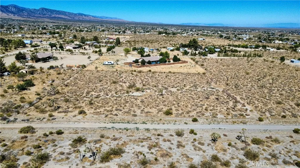 1 Evergreen Road, Pinon Hills, California 92372 — photo 4