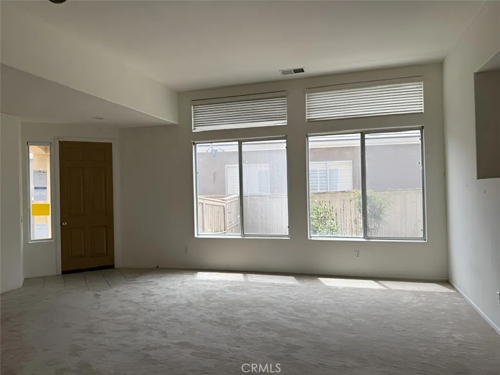 Living room 1