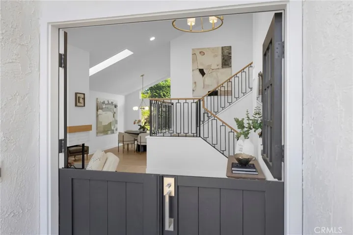 Double Dutch door entry