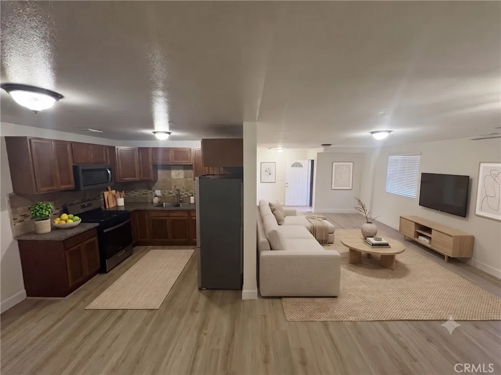 146 W 93rd, Los Angeles, California 90003 — photo 4