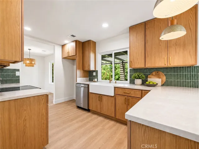 Fully Renovated Kitchen