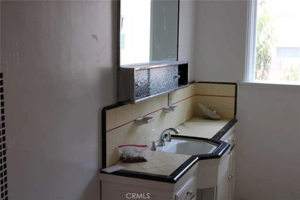 Bathroom Bathroom