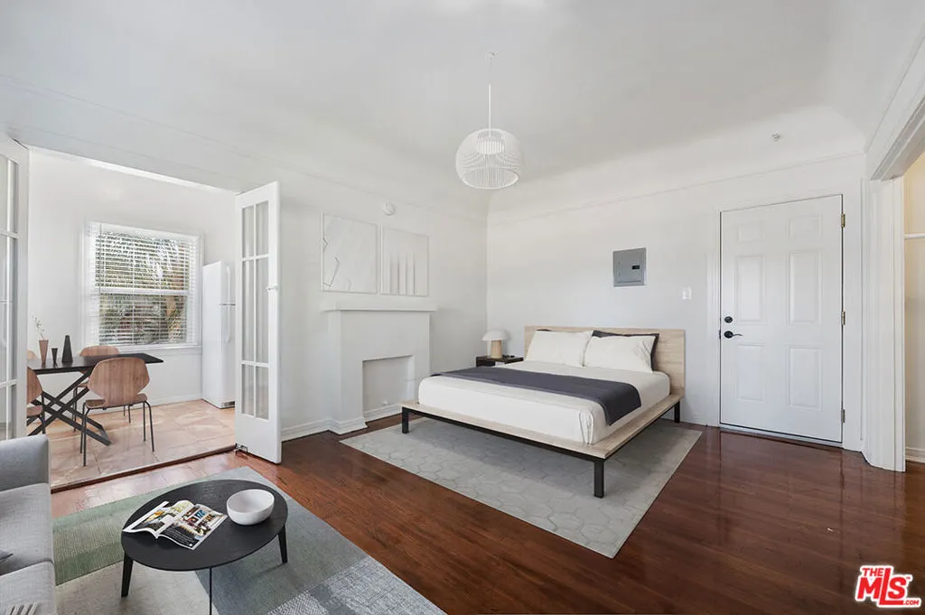 1044 N Bonnie Brae Street, Los Angeles, California 90026 — photo 4