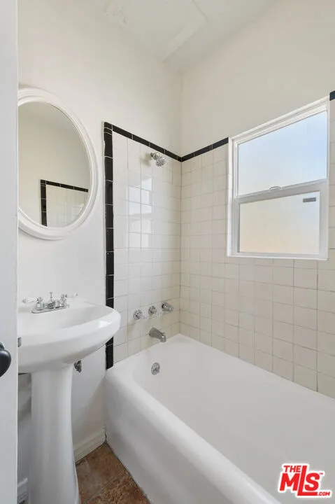 1044 N Bonnie Brae Street, Los Angeles, California 90026 — photo 5