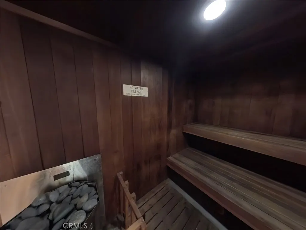 HOA sauna