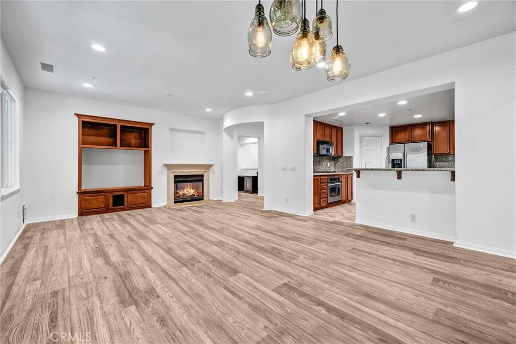 231 Lonetree, Irvine, California 92603 — photo 4