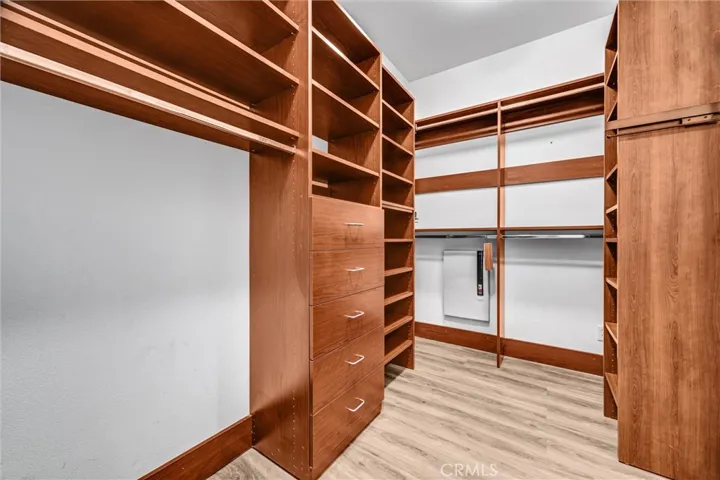 MASTER CLOSET