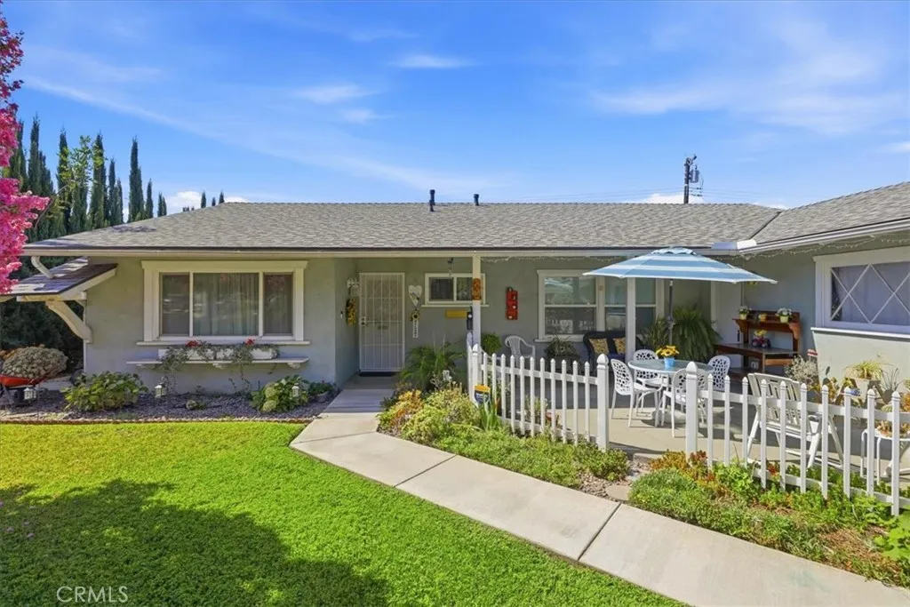 614 Azure Court, Upland, California 91786 — photo 4