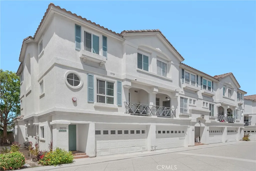 5439 Marine Ave