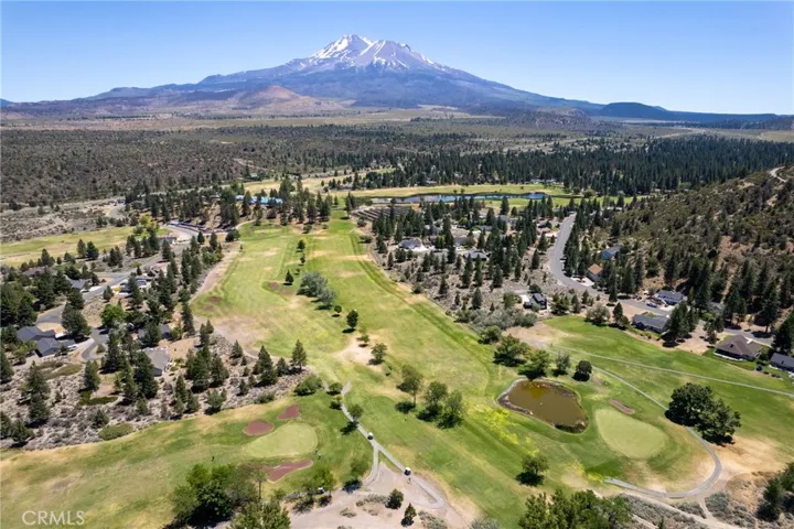 nearby public community golf course