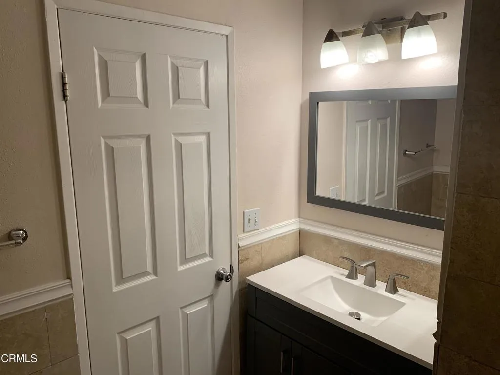 SP_HallBath3