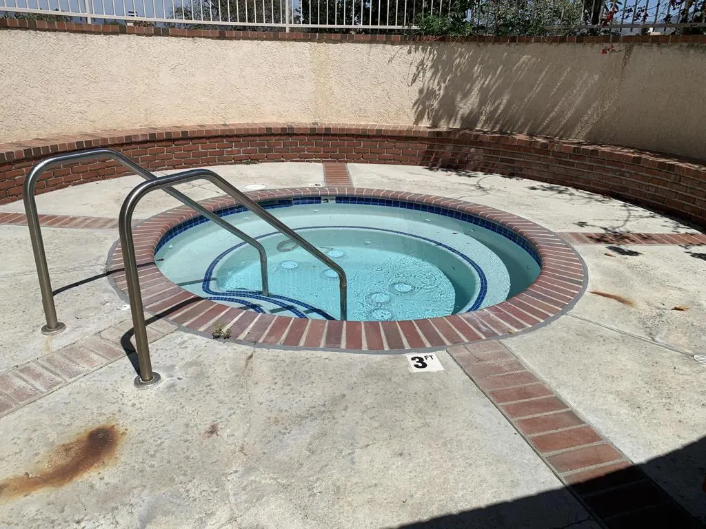 SP_Jacuzzi_1