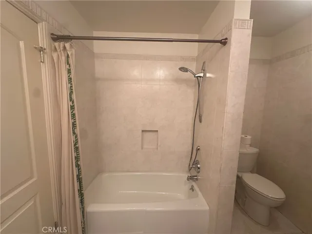 Separate tub