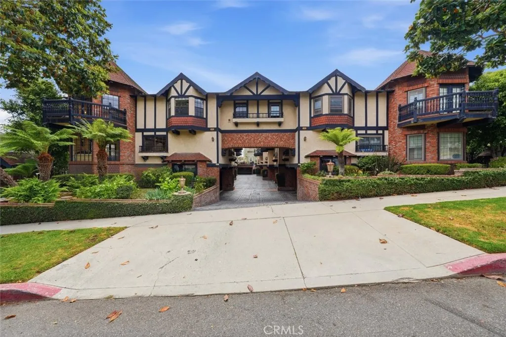 227 S Irena, Redondo Beach, California 90277 — photo 5