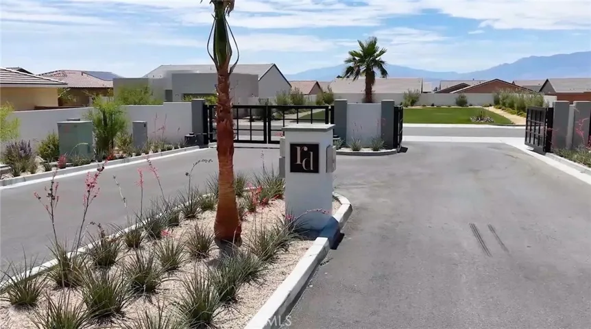 Rancho Descanso Gated Entry