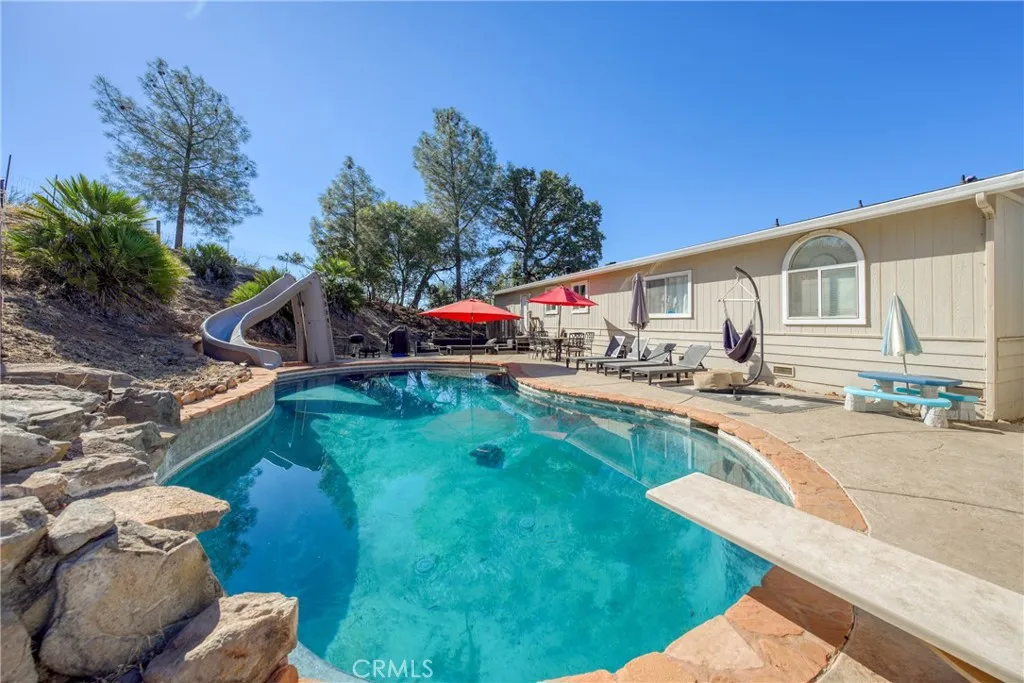 Gunite in ground pool