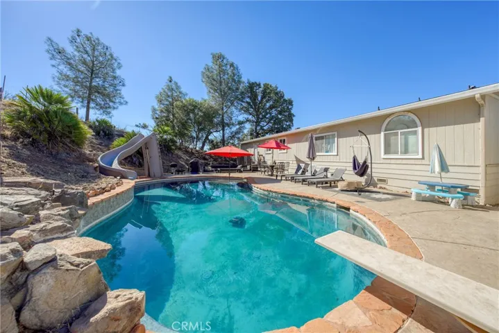 Gunite in ground pool