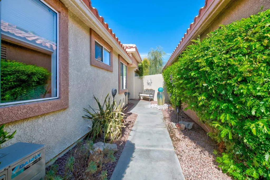 42725 Turqueries Avenue, Palm Desert, California 92211 — photo 4