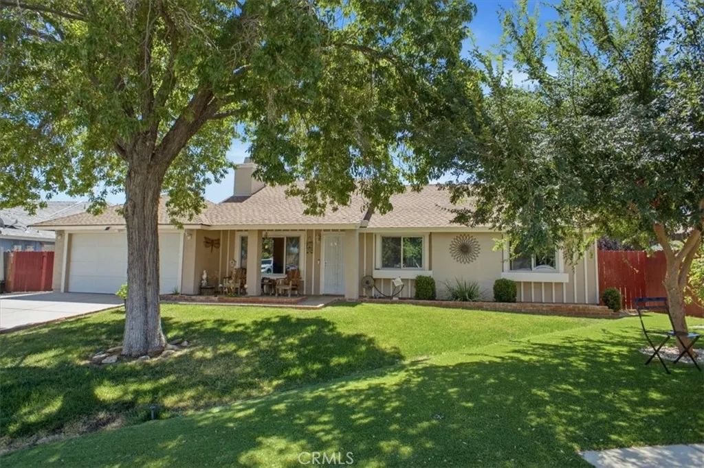 37416 17th E