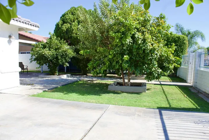 30650 Avenida Del Yermo, Cathedral City, California 92234 — photo 4