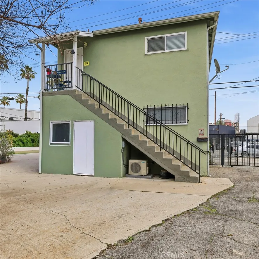 10714 Valley Spring, North Hollywood, California 91602 — photo 4