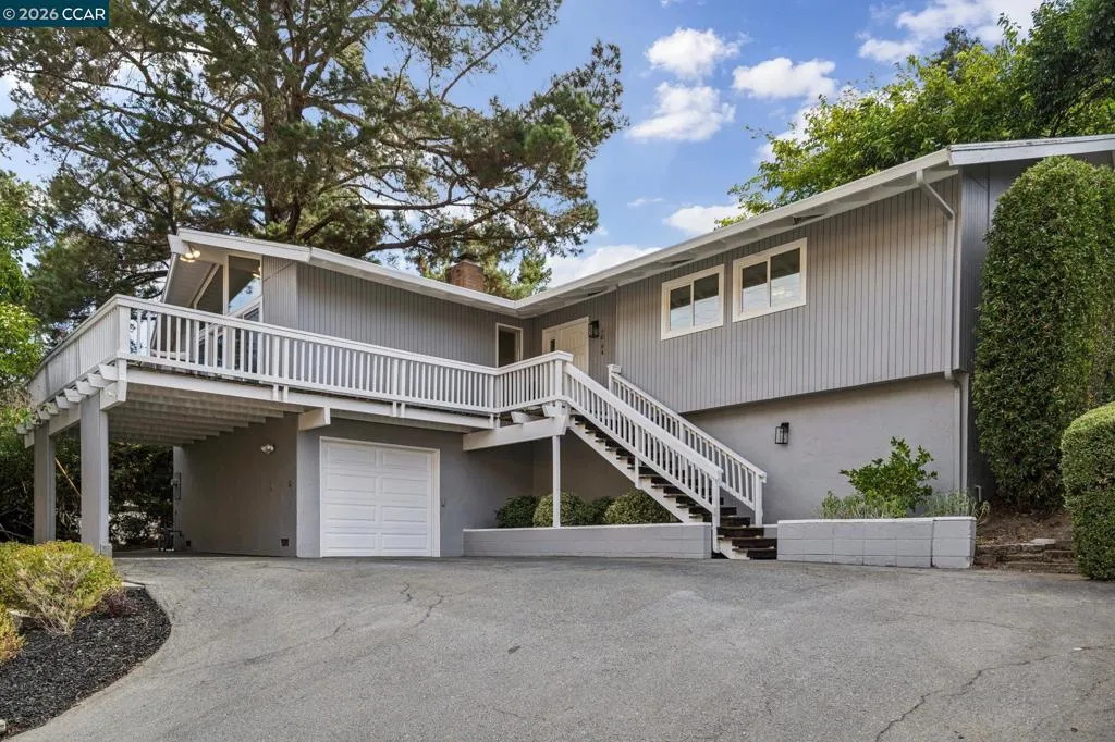 1064 Leland Dr