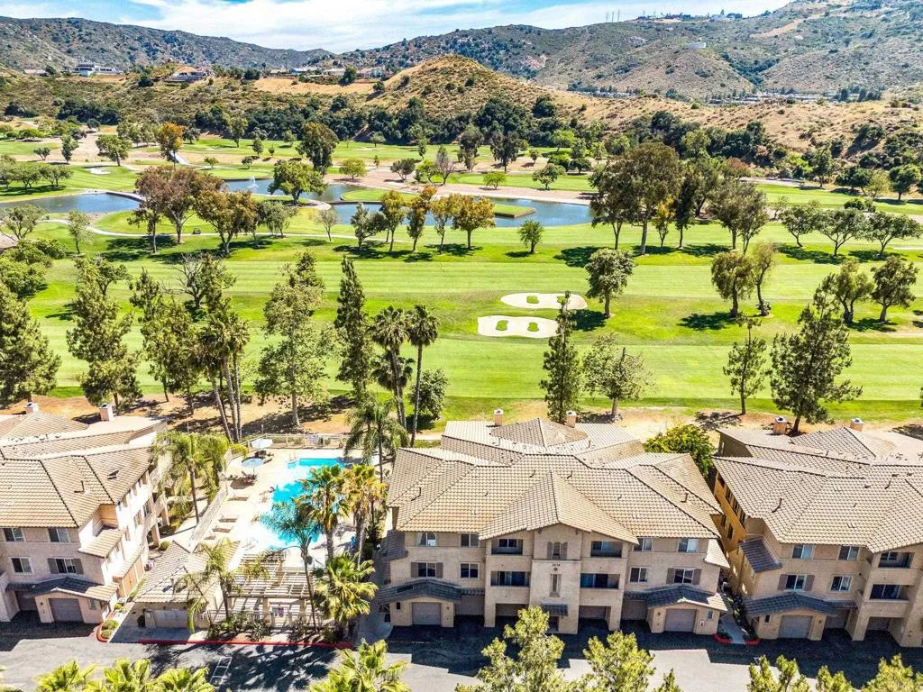 3239 Dehesa Rd