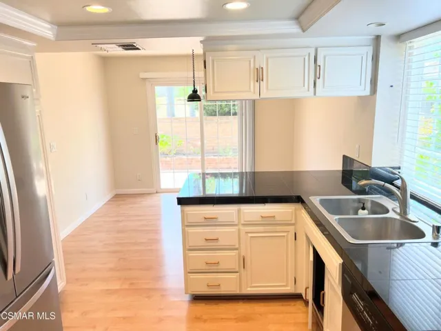 Lindawood kitchen5