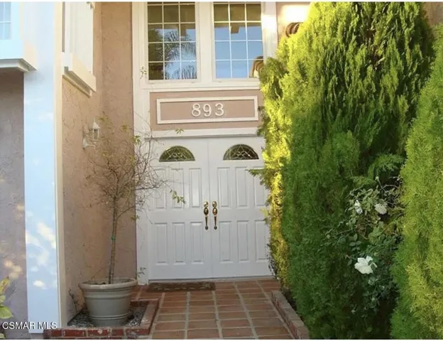 lindawood front1