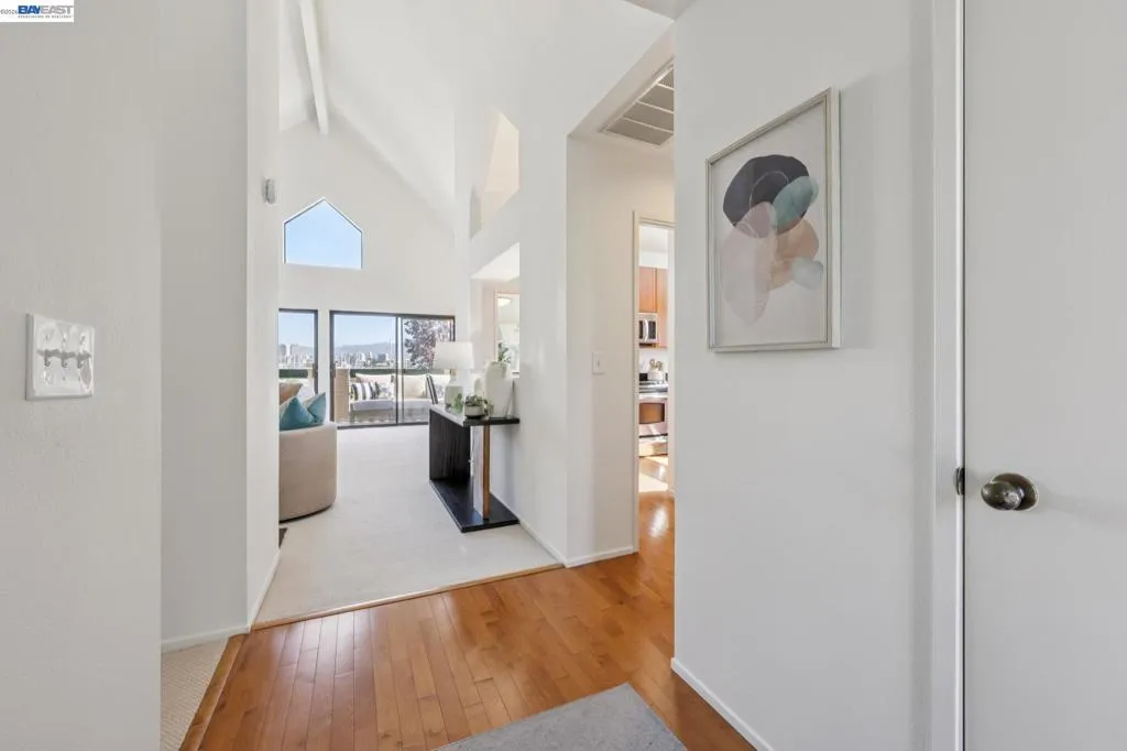 987 Independence Dr, Alameda, California 94501 — photo 5