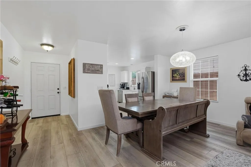 690 Julian, San Jacinto, California 92582 — photo 5