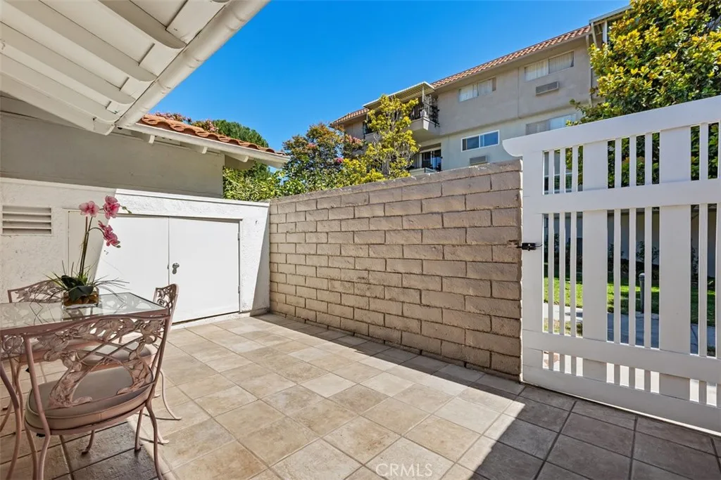 2365 Via Mariposa East C, Laguna Woods, California 92637 — photo 4