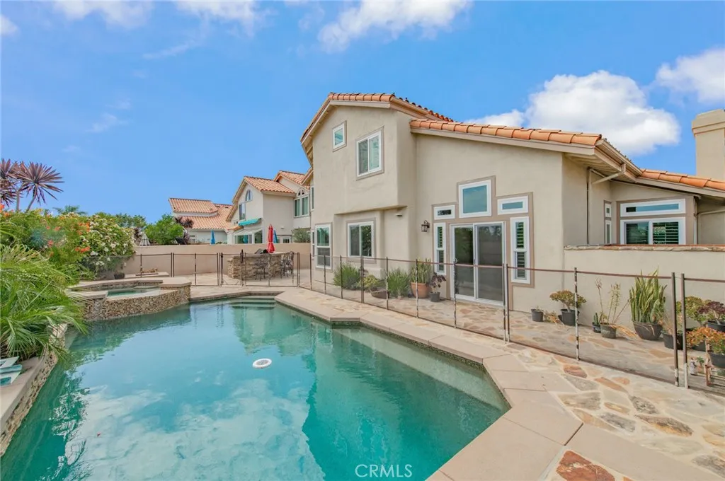 9042 Santiago Dr, Huntington Beach, California 92646 — photo 4