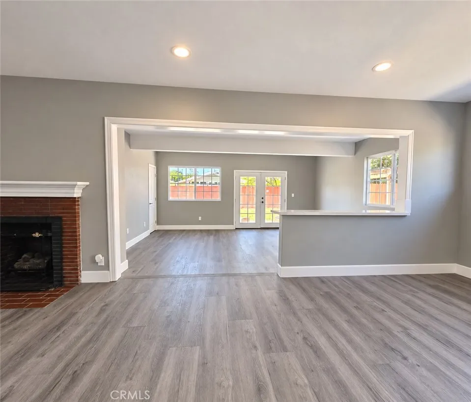 Living space transitions seamlessly into a spacious step-down family/bonus room Living space transitions seamlessly into a spacious step-down family/bonus room