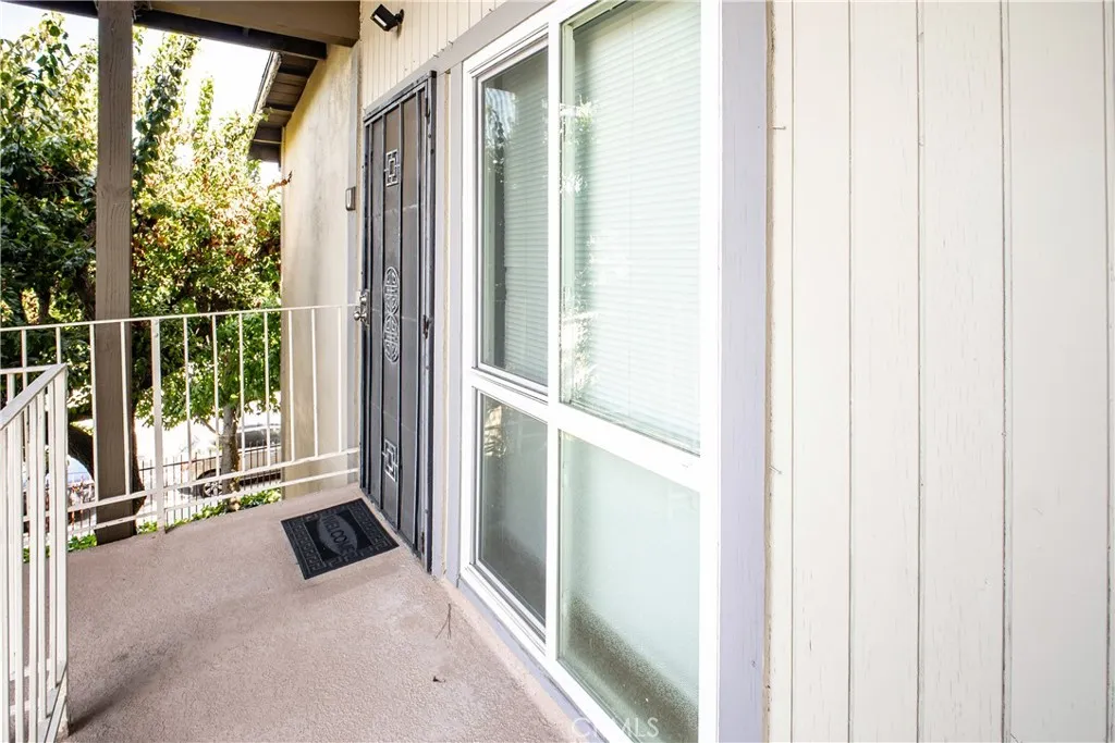 838 Coriander U, Torrance, California 90502 — photo 4