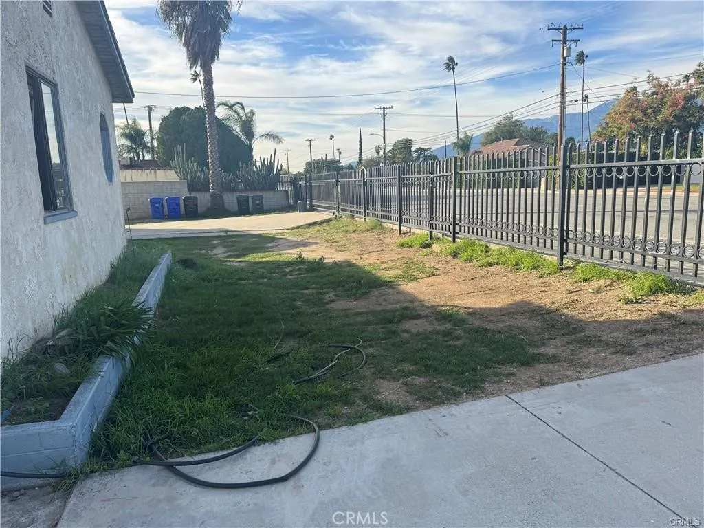 16539 Miller, Fontana, California 92336 — photo 4