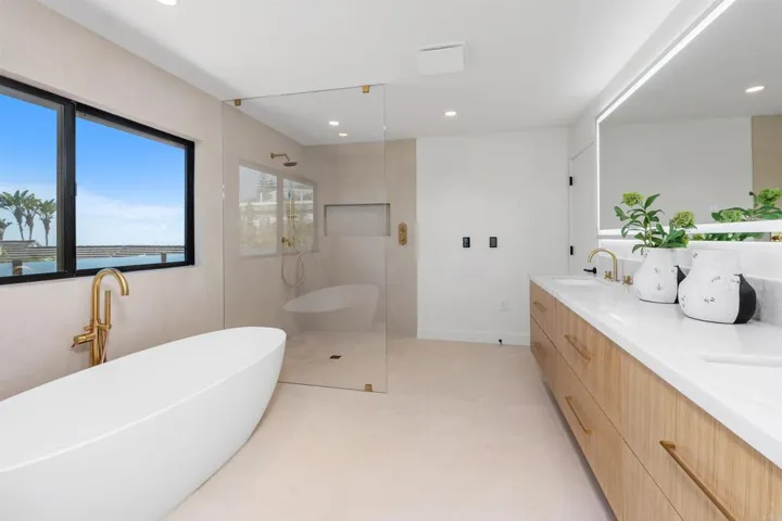 Primary Bath 1