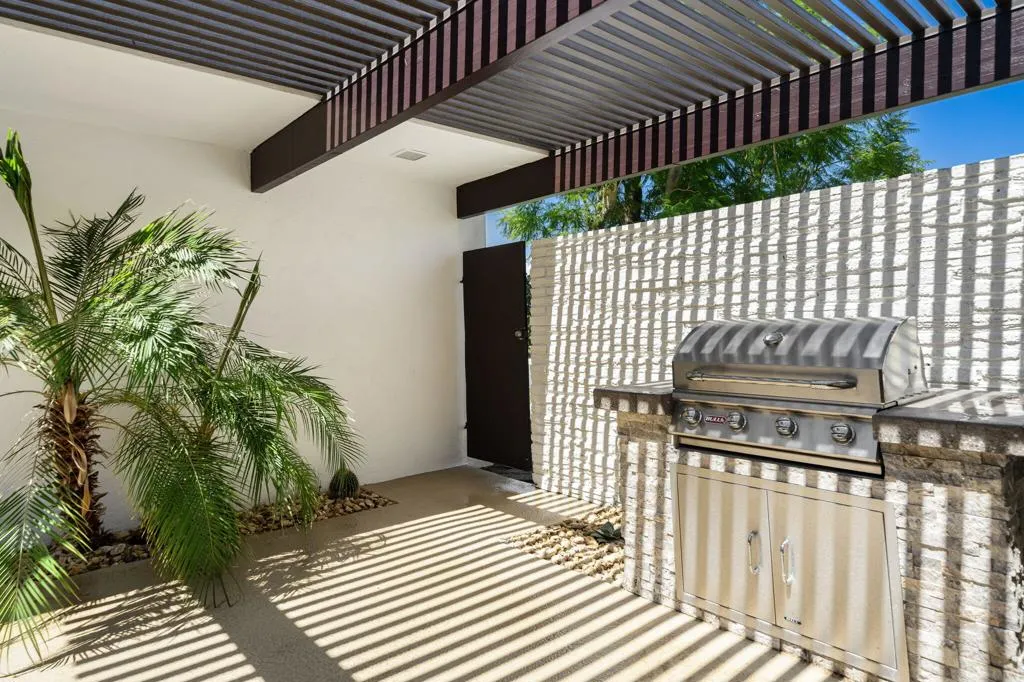 25-web-or-mls-JAJacarda_OPMG_0925_025