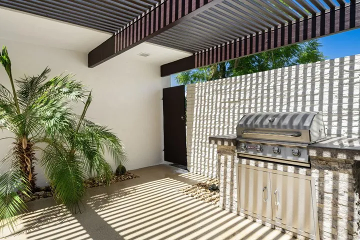 25-web-or-mls-JAJacarda_OPMG_0925_025