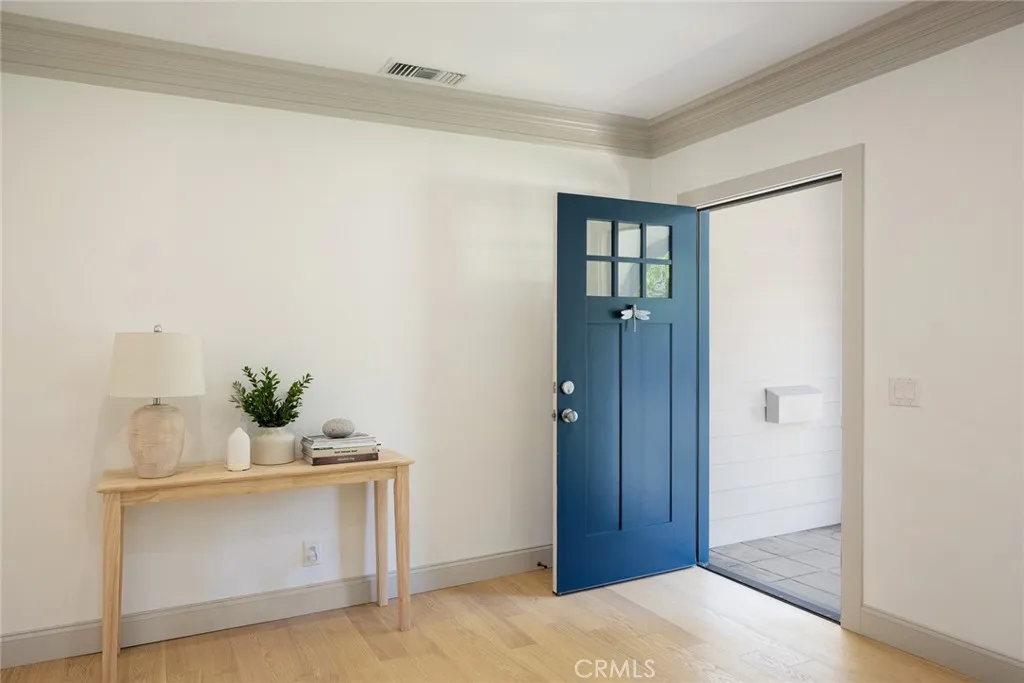 240 S Vinedo Avenue, Pasadena, California 91107 — photo 4