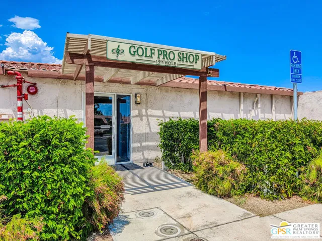 golf pro shop