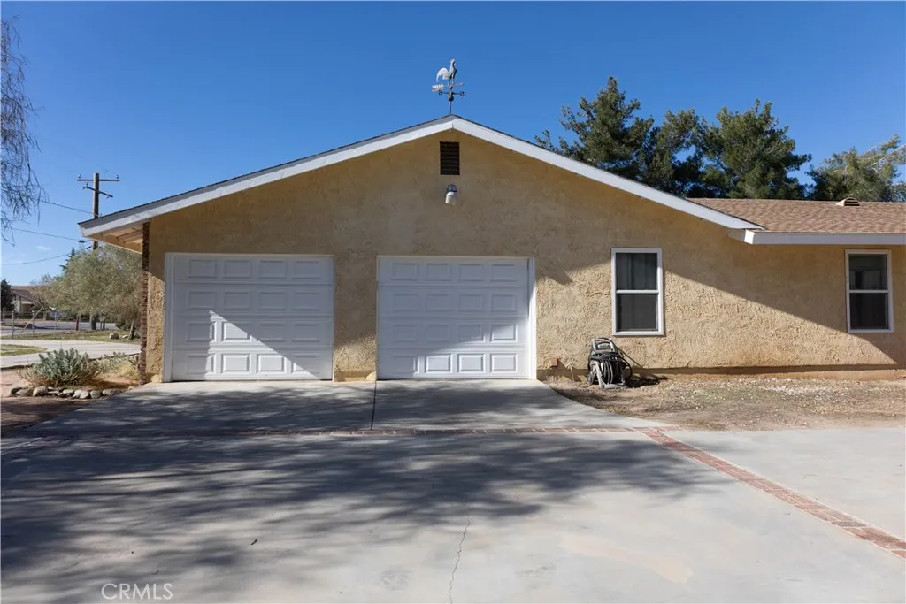 2 car seperate garage and possible ADU