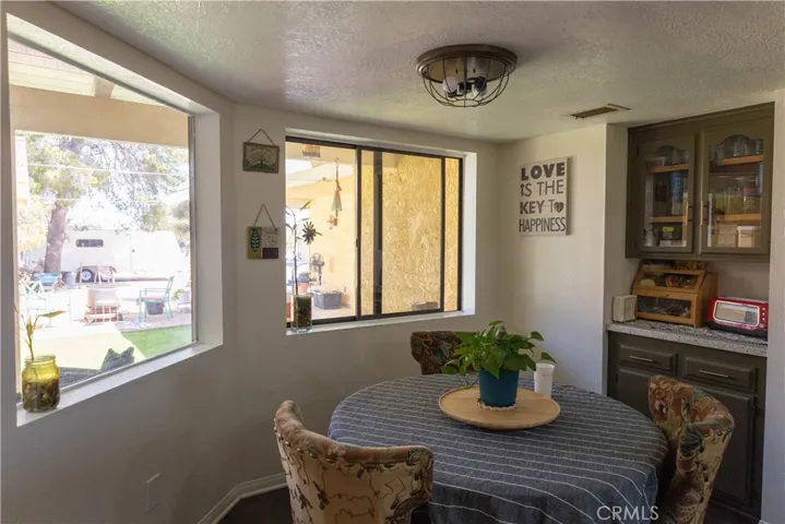 Kitchen nook