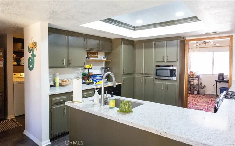 Kitchen seeing into dinning room