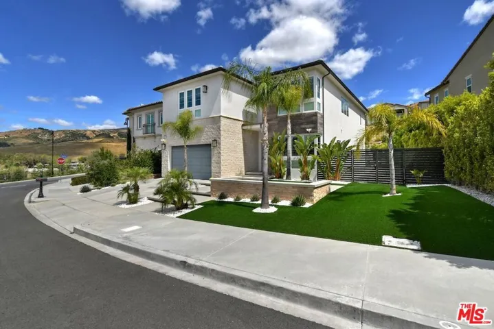 20779 W Liana Court, Porter Ranch, California 91326 — photo 4