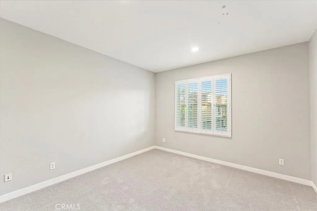Bedroom 2 w/o staging