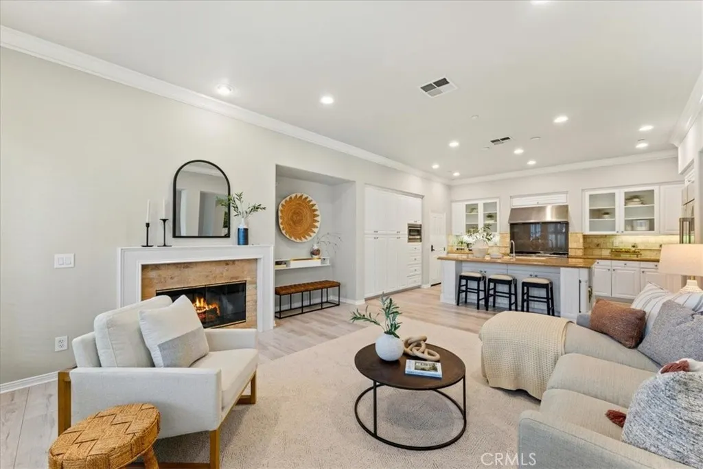 Open space family room and kitchen. Great for entertaining.