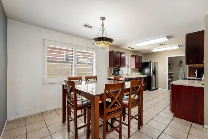 20-web-or-mls-JMEisenhower_OPMG_0326_031